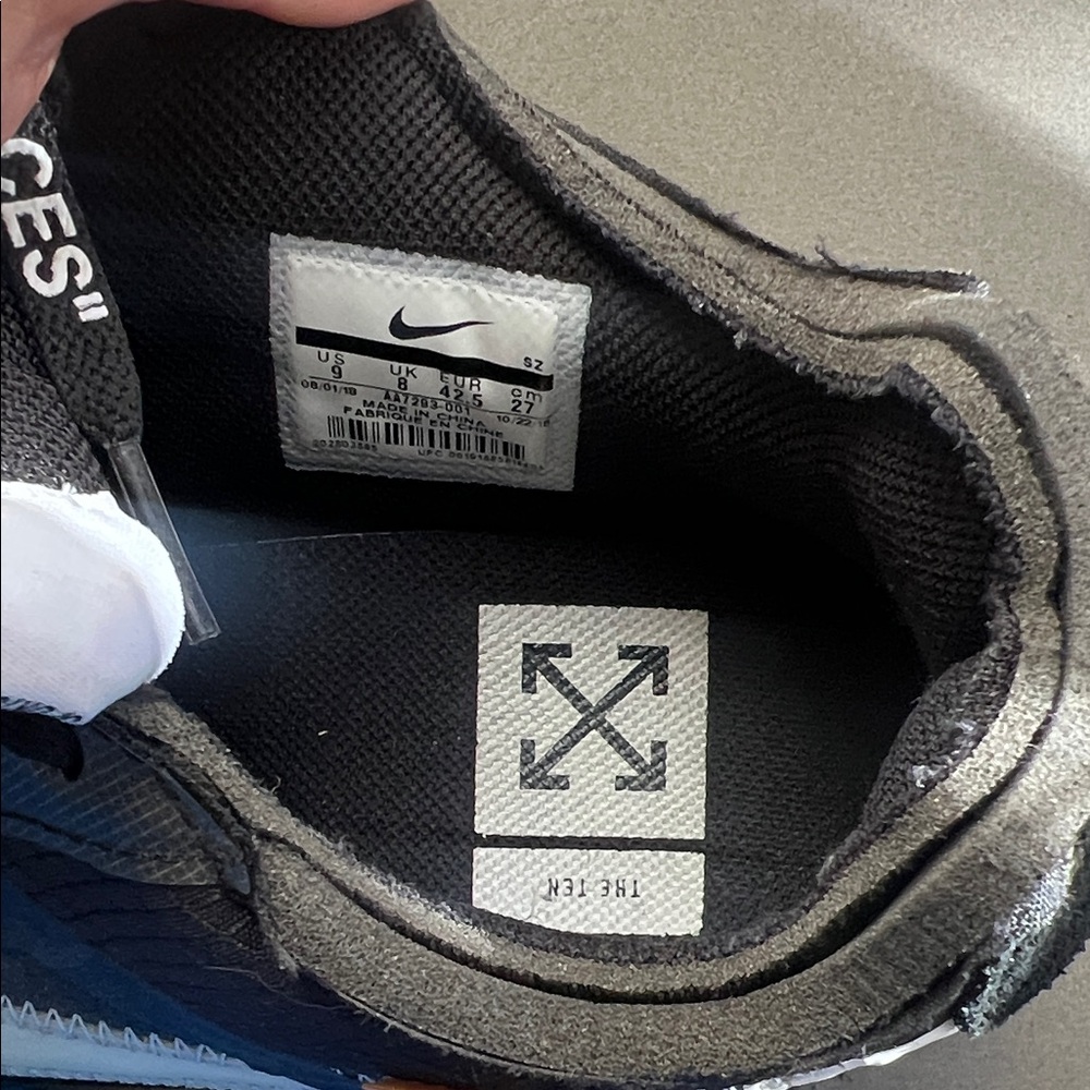 Off White x Nike Black and White Sneakers - Picture 3 of 3